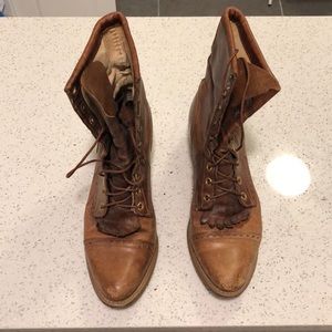 Vintage Timberland Earth Keeper lace up heel boots